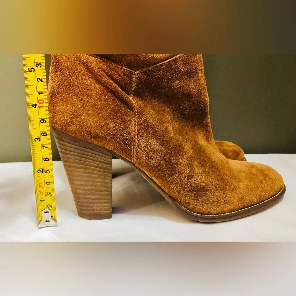 Miss Albright Knee High Brown Suede Pull On Boots Made in Italy Size 6 US Italy